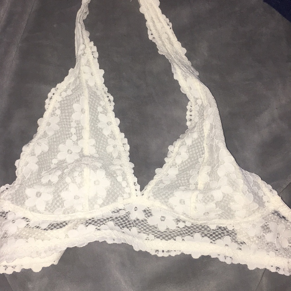 WHITE HALTER BRALETTE